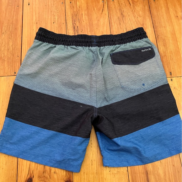 Hurley volley swim shorts with Liner - Picture 6 of 6